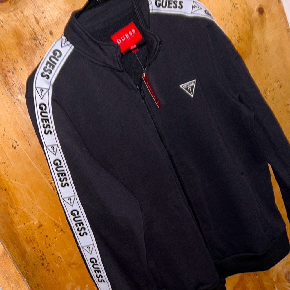Guess zip up brand new